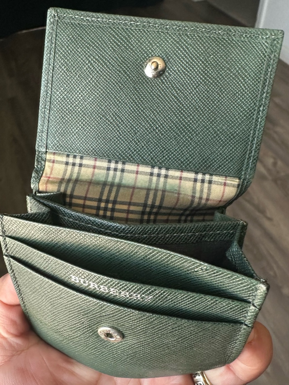 Vintage Burberry Compact Bi-fold Wallet with Nova Check Lining - Forest Green - Picture 2 of 7